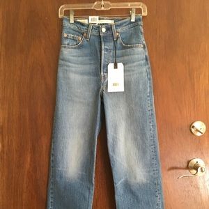 Levi’s rib cage straight leg ankle jean